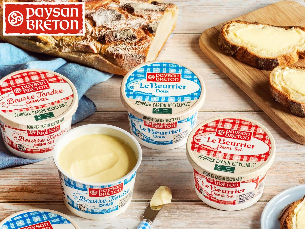 Paysan Breton lance sa gamme de beurriers en carton recyclable et intègre le marché des beurres tendres